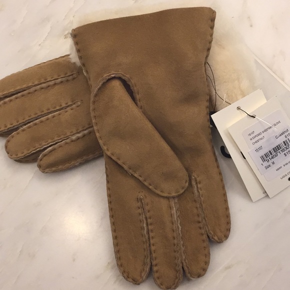 Ugg Classic Tasman Shearling Glove Chestnut - Picture 3 of 5